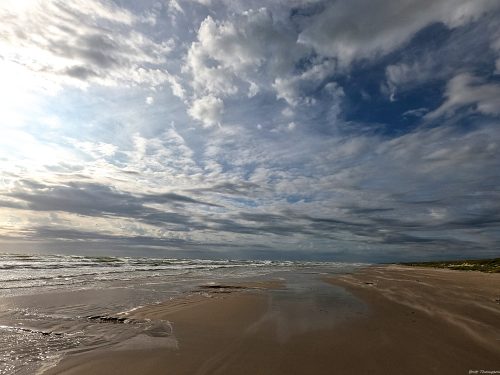 MAKE OFFER!! FANTASTIC INVESTMENT OPPORTUNITY! LOVELY TEXAS LOT JUST MOMENTS FROM THE BEACH. ONLY $6,900! DONT MISS OUT!!